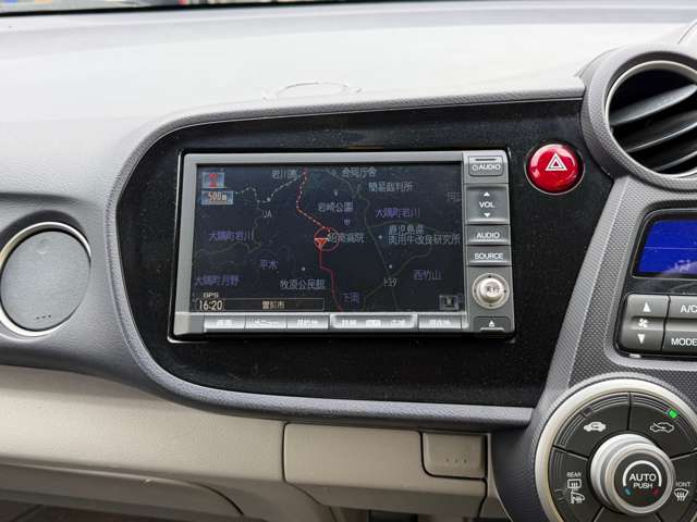 2010 Honda Insight – thumbnail 2