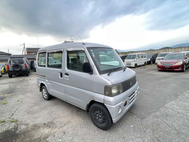 2002 Mitsubishi Minicab Van – thumbnail 2