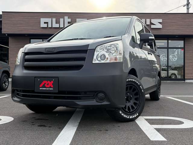 2008 Toyota Noah – thumbnail 3