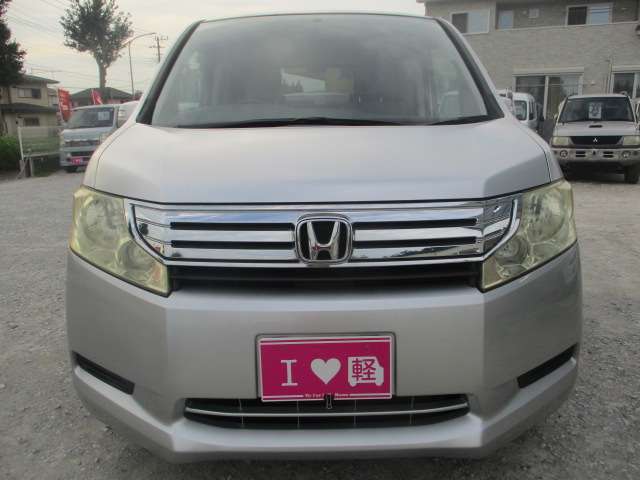 2010 Honda Stepwgn – thumbnail 3
