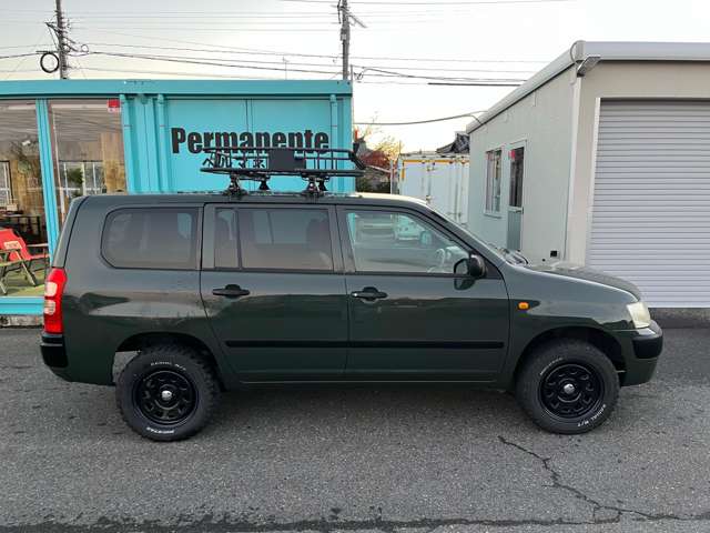 2003 Toyota Succeed – thumbnail 4