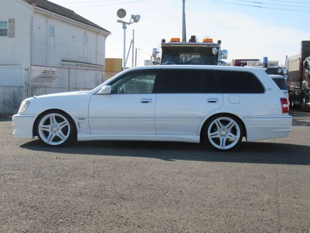 2007 Toyota Crown Estate – thumbnail 4