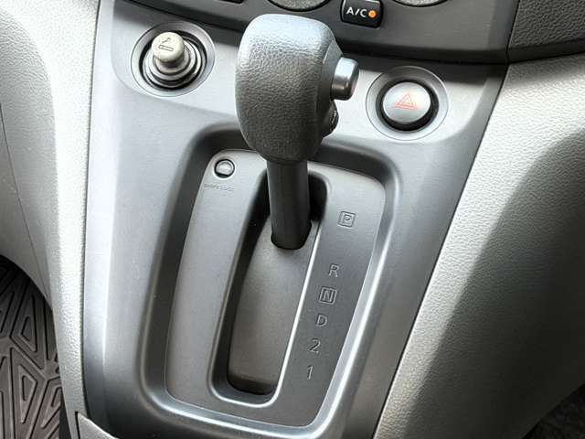 2009 Nissan NV200 Vanette Van – thumbnail 4