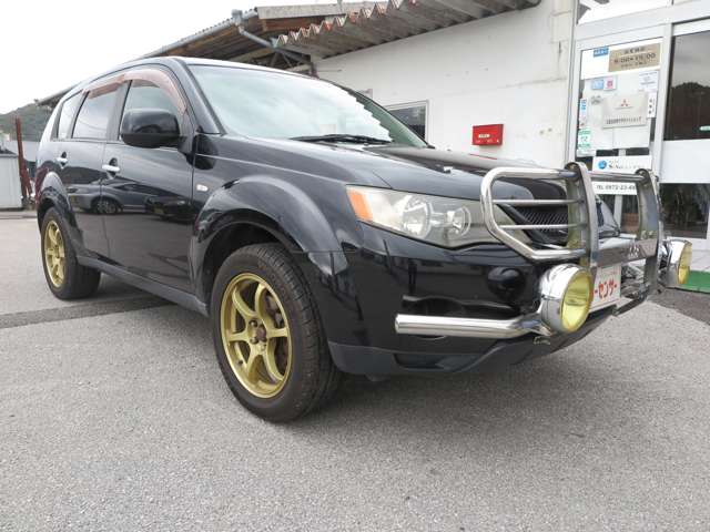 2005 Mitsubishi Outlander – thumbnail 3