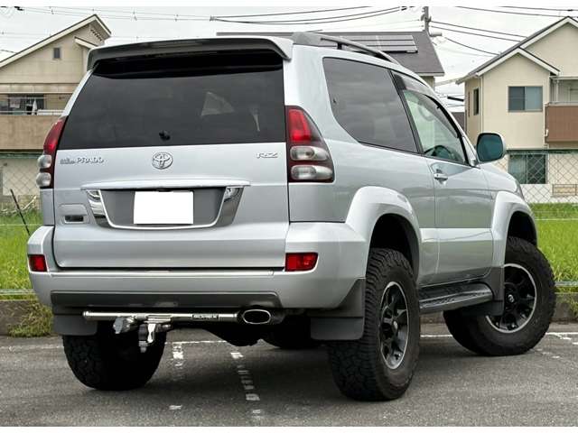 2004 Toyota Land Cruiser Prado – thumbnail 2