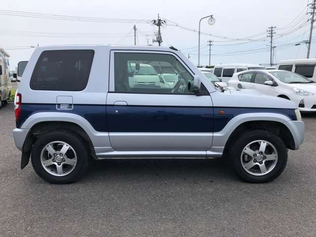 2009 Mitsubishi Pajero Mini – thumbnail 4
