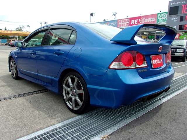 2007 Honda Civic Type R – thumbnail 3