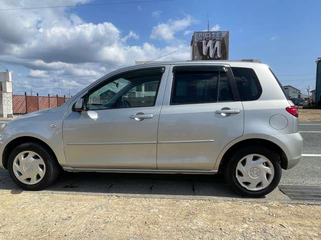 2005 Mazda Demio – thumbnail 4