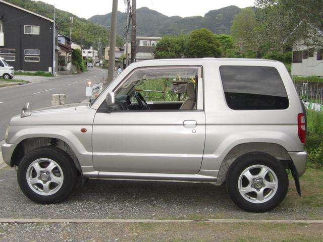2005 Mitsubishi Pajero Mini – thumbnail 4