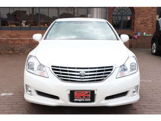 2008 Toyota Crown Royal – thumbnail 3