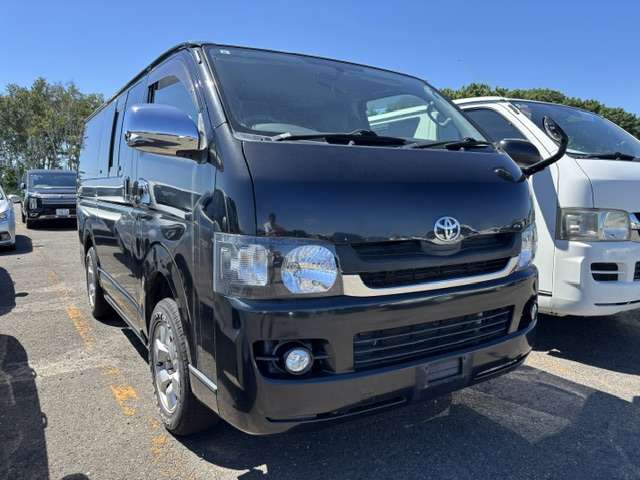 2008 Toyota Hiace – thumbnail 2