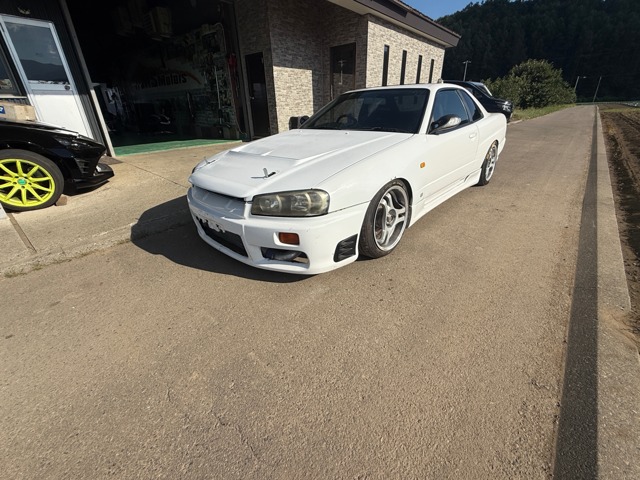 1998 Nissan Skyline Coupe