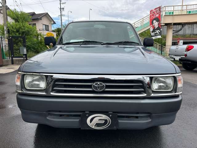 1999 Toyota Hilux – thumbnail 2
