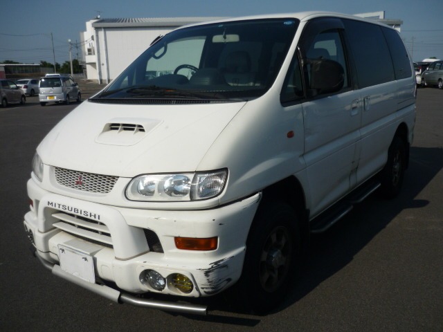 1999 Mitsubishi Delica Space Gear