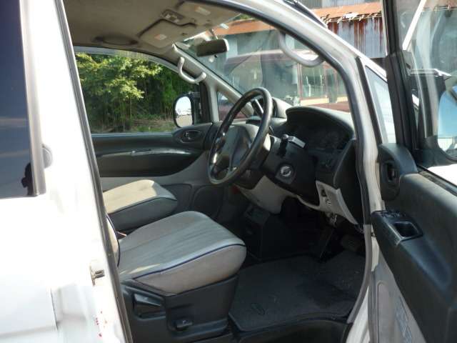 1999 Mitsubishi Delica Space Gear – thumbnail 3