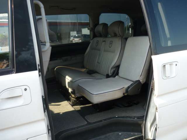 1999 Mitsubishi Delica Space Gear – thumbnail 4