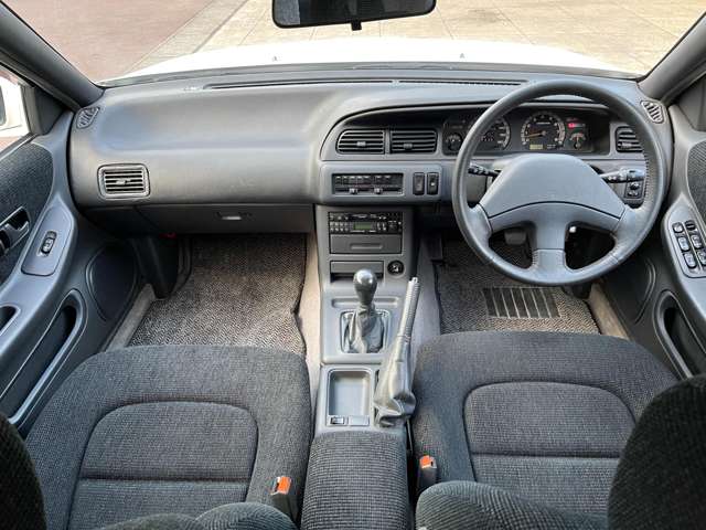 1989 Nissan Cefiro – thumbnail 3