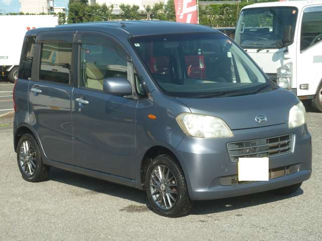 2010 Daihatsu Tanto Exe – thumbnail 3