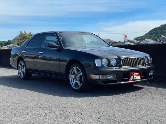 1996 Nissan Gloria – thumbnail 3