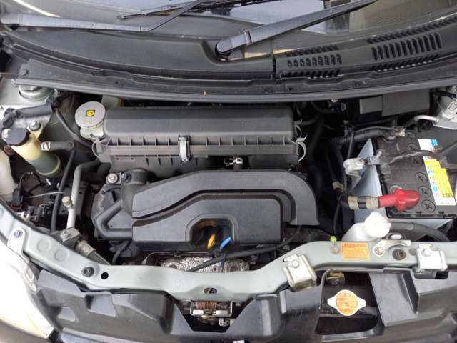 2010 Daihatsu Esse – thumbnail 2