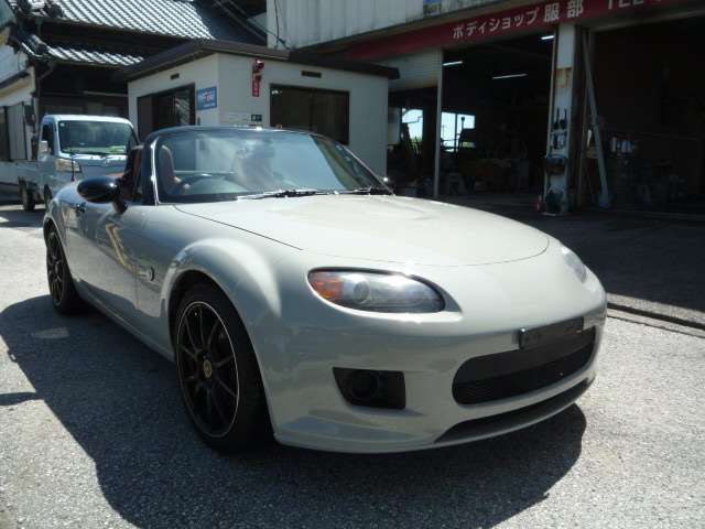 2005 Mazda Roadster – thumbnail 2