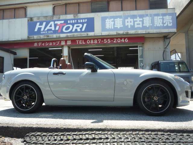 2005 Mazda Roadster – thumbnail 4
