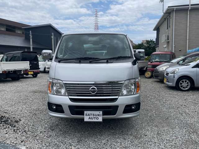 2010 Nissan Caravan – thumbnail 2