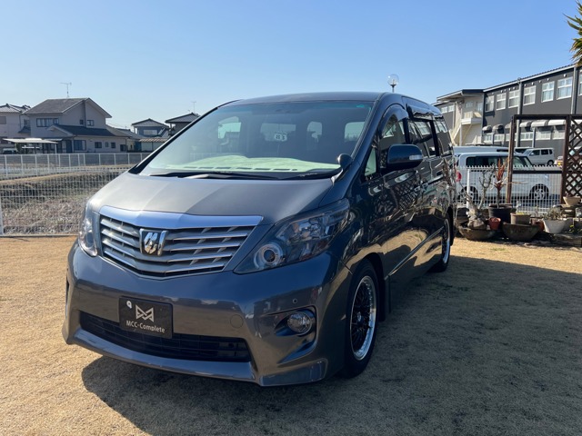 2010 Toyota Alphard – thumbnail 3