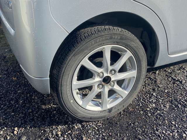 2010 Daihatsu Tanto – thumbnail 4