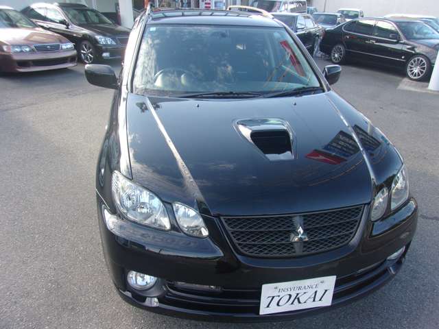 2002 Mitsubishi Airtrek – thumbnail 2