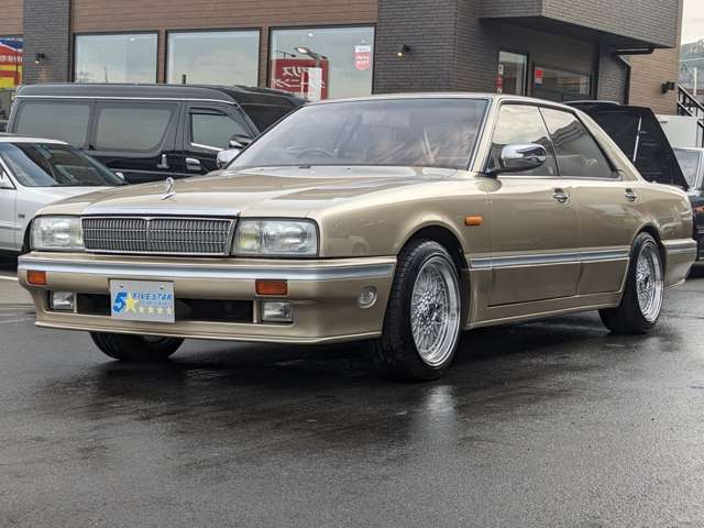 1988 Nissan Cima – thumbnail 3