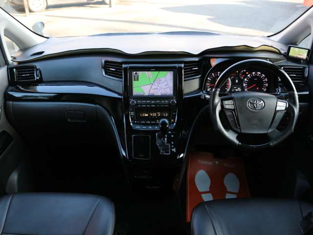 2008 Toyota Alphard – thumbnail 4