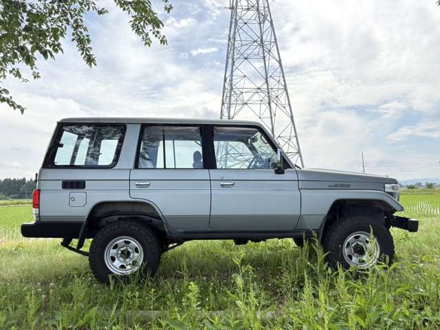 1994 Toyota Land Cruiser 70 – thumbnail 2