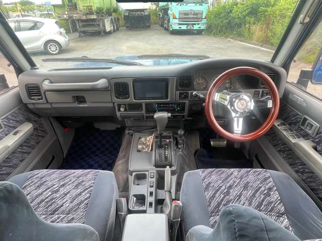 1995 Toyota Land Cruiser Prado – thumbnail 4