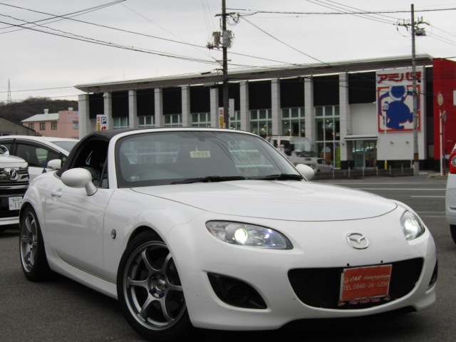 2010 Mazda Roadster – thumbnail 3