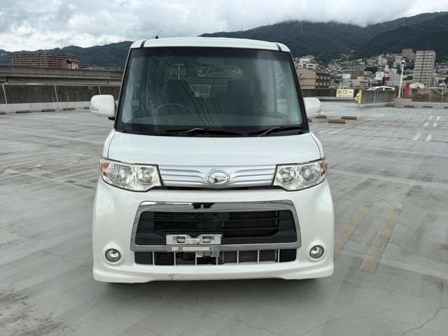 2010 Daihatsu Tanto – thumbnail 2