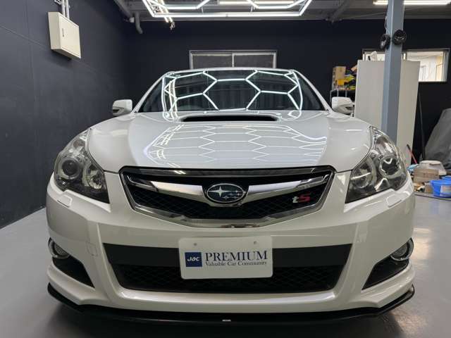 2010 Subaru Legacy B4 – thumbnail 2