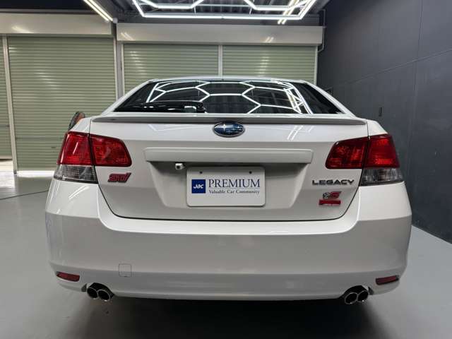 2010 Subaru Legacy B4 – thumbnail 4