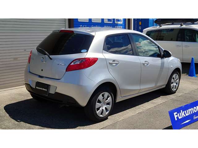 2009 Mazda Demio – thumbnail 4