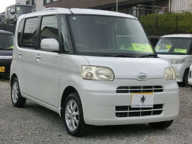 2010 Daihatsu Tanto – thumbnail 3
