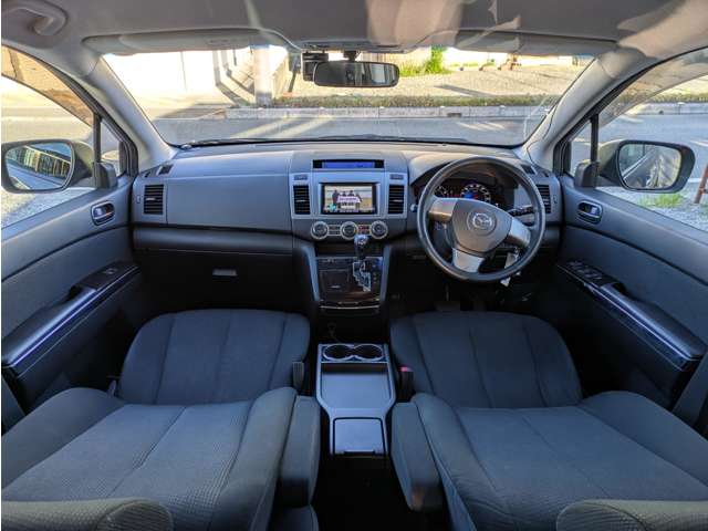 2010 Mazda MPV – thumbnail 3