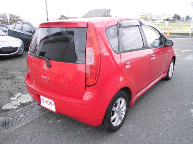 2003 Mitsubishi Colt – thumbnail 4