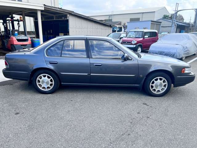 1991 Nissan Maxima – thumbnail 4