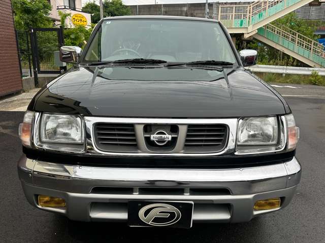 1999 Nissan Datsun – thumbnail 2