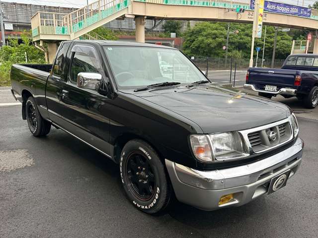 1999 Nissan Datsun – thumbnail 3
