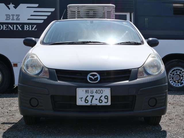 2010 Mazda Familia Van – thumbnail 2