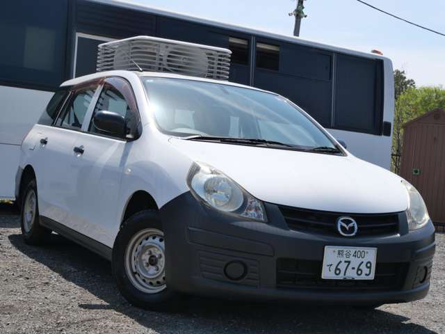 2010 Mazda Familia Van – thumbnail 3