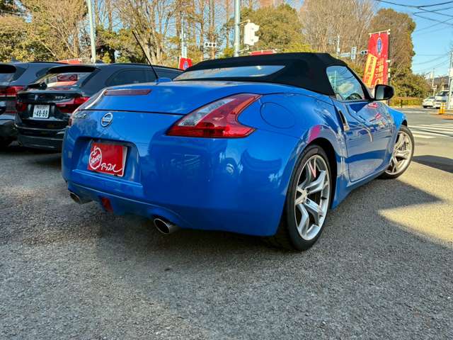 2010 Nissan Fairlady Z Roadster – thumbnail 2