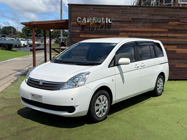 2007 Toyota Isis – thumbnail 3
