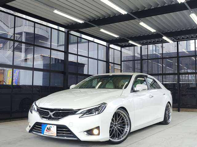 2010 Toyota Mark X – thumbnail 3